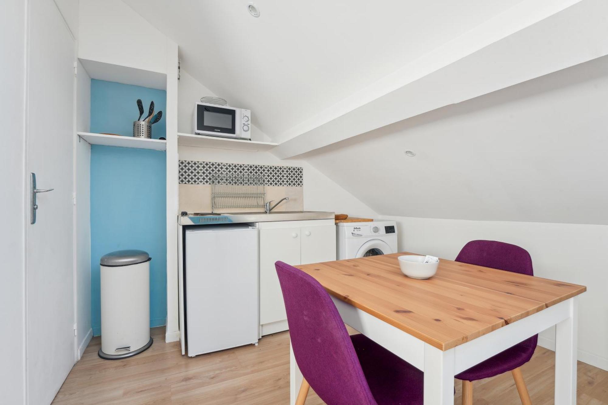 Budget Appart Avec Parking Au Centre-Ville Charleville-Mezieres Exterior photo